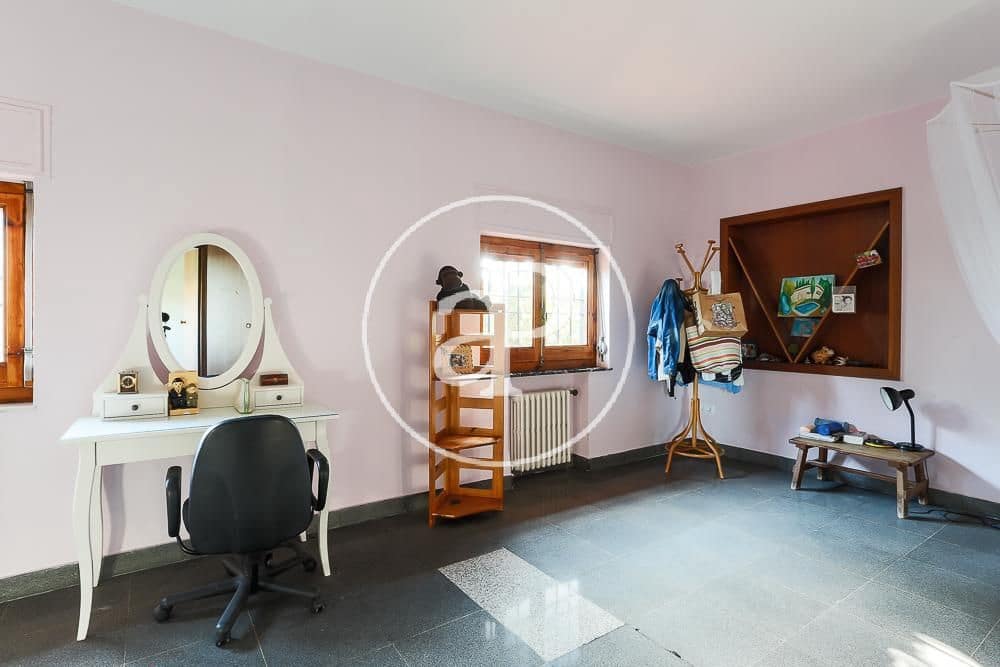 5 quarto Moradia para venda em Campolivar com piscina - 1 300 000 € (Ref: 7600739)