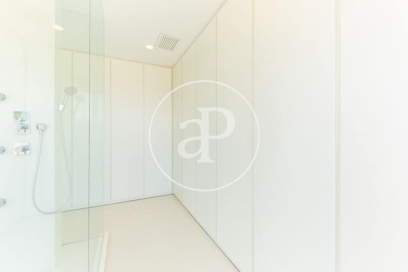 4 quarto Moradia para venda em Betera com piscina - 1 950 000 € (Ref: 7600805)