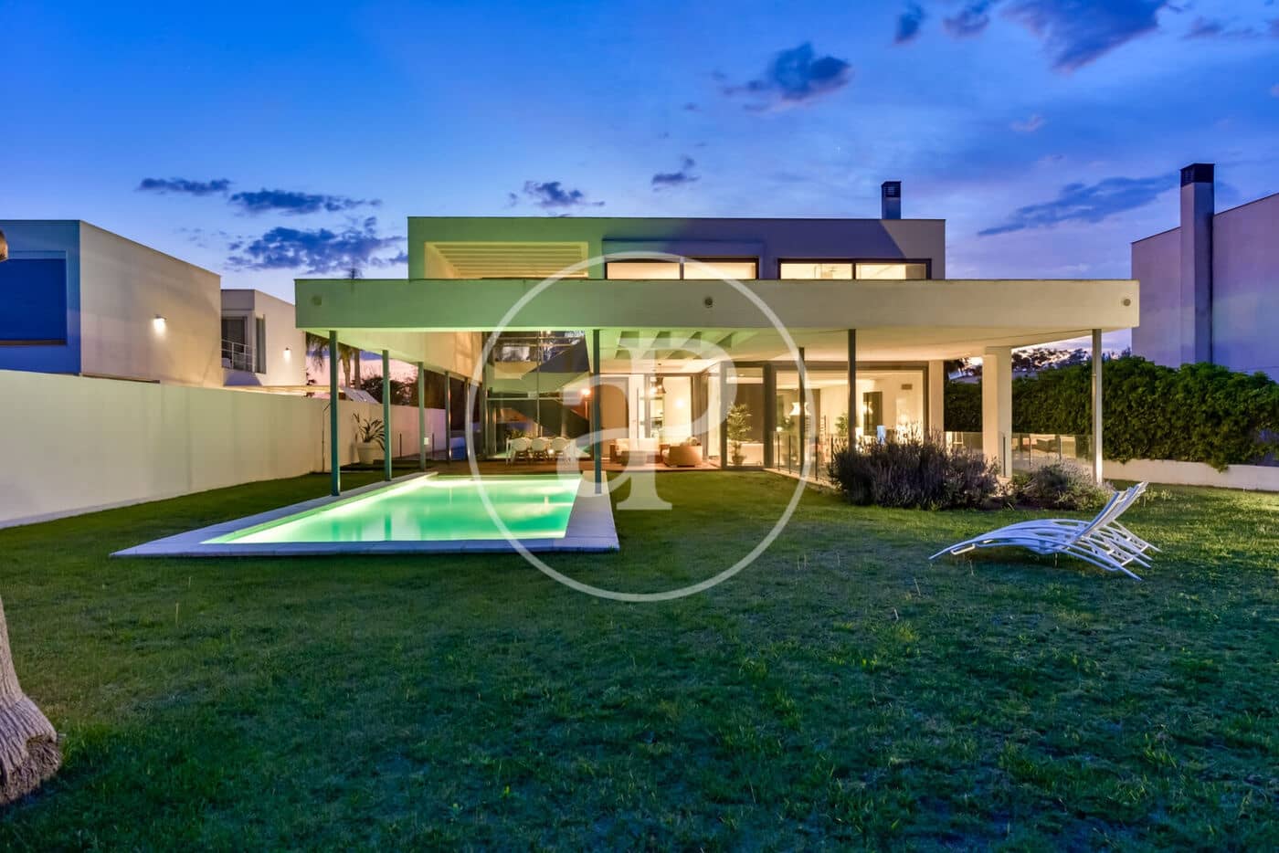 4 soveværelse Villa til salg i Betera med swimmingpool - € 1.950.000 (Ref: 7600805)