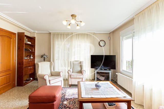 6 soveværelse Villa til salg i Torrent med swimmingpool - € 439.000 (Ref: 7604077)