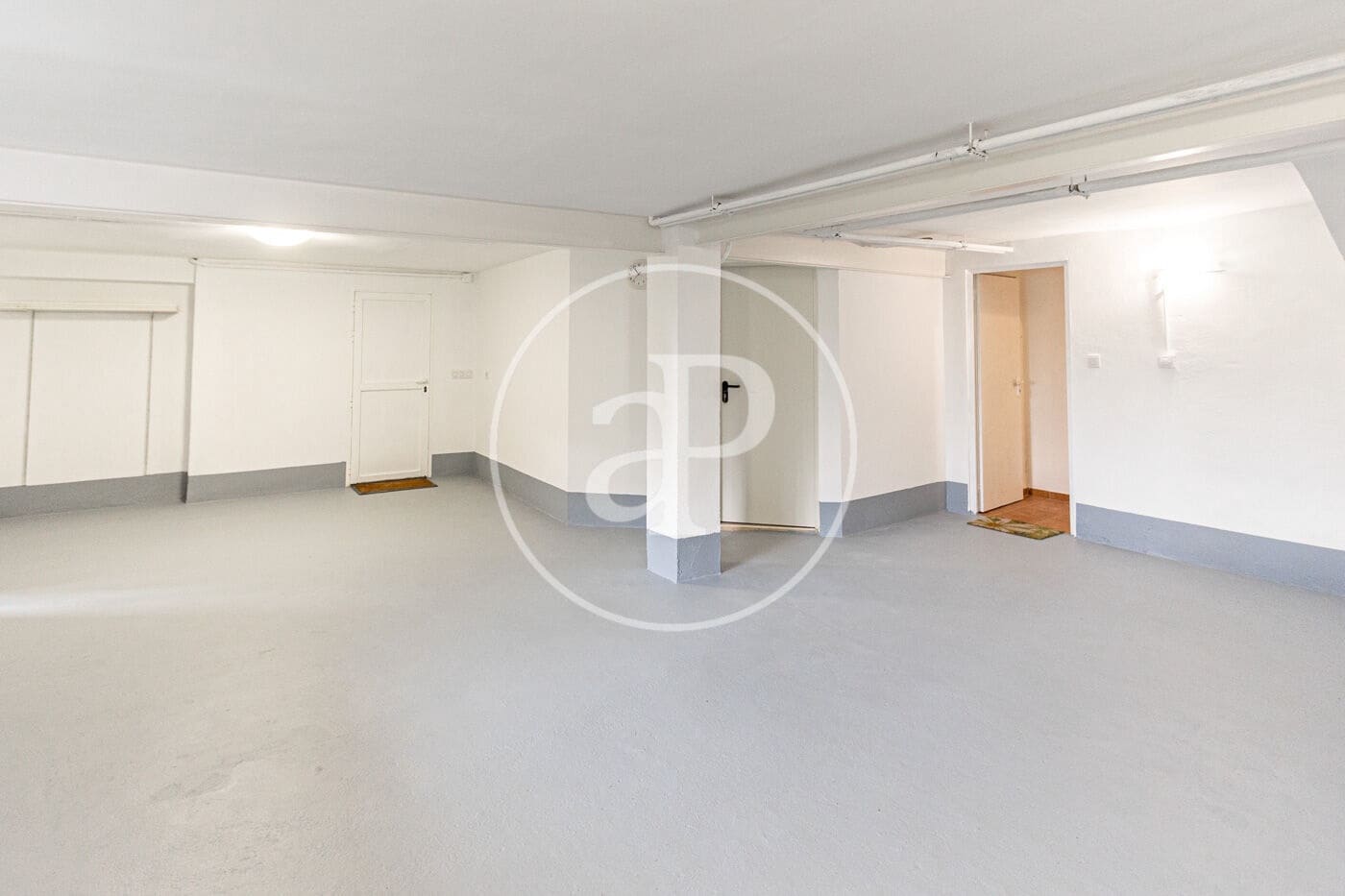 6 soveværelse Villa til salg i Torrent med swimmingpool - € 439.000 (Ref: 7604077)