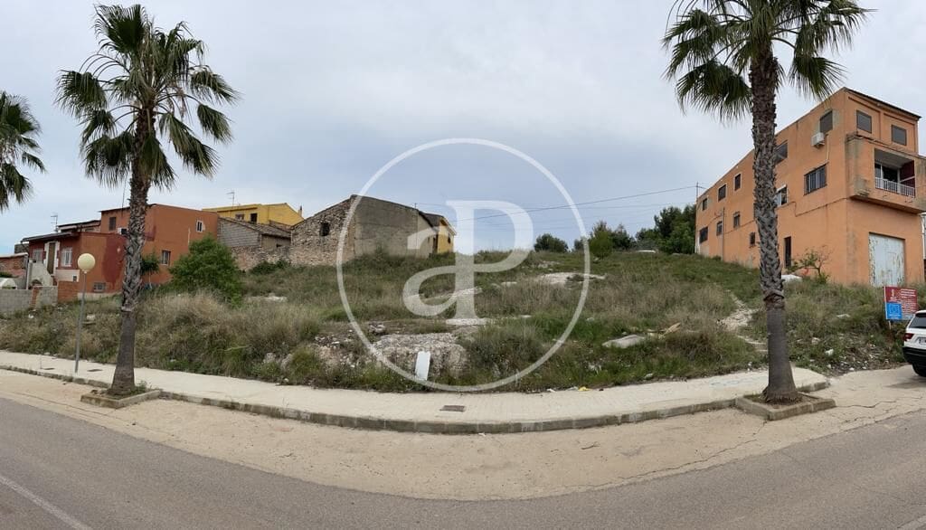 Grunde uden byggetilladelser til salg i Turis - € 140.000 (Ref: 7630084)