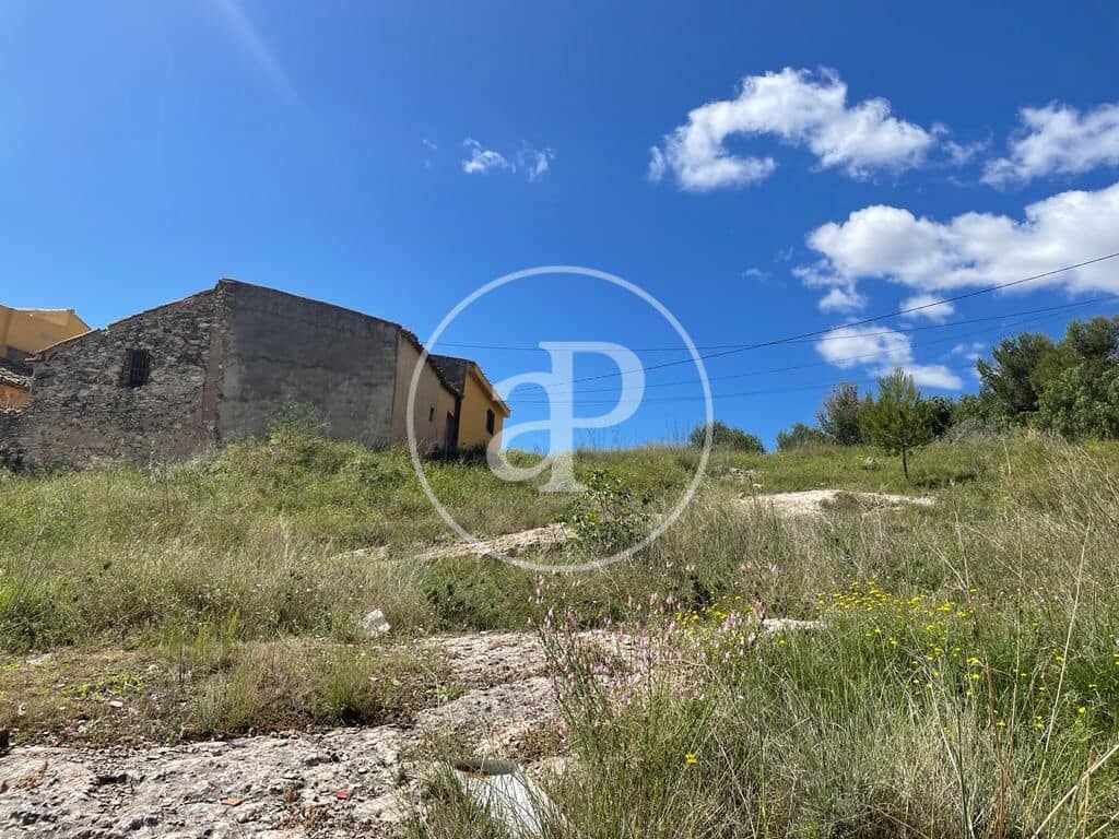 Grunde uden byggetilladelser til salg i Turis - € 140.000 (Ref: 7630084)