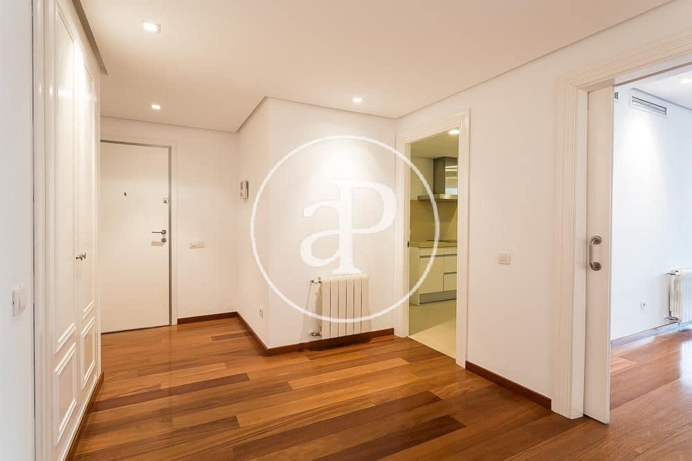 4 soveværelse Lejlighed til salg i Valencia by - € 1.350.000 (Ref: 7668996)