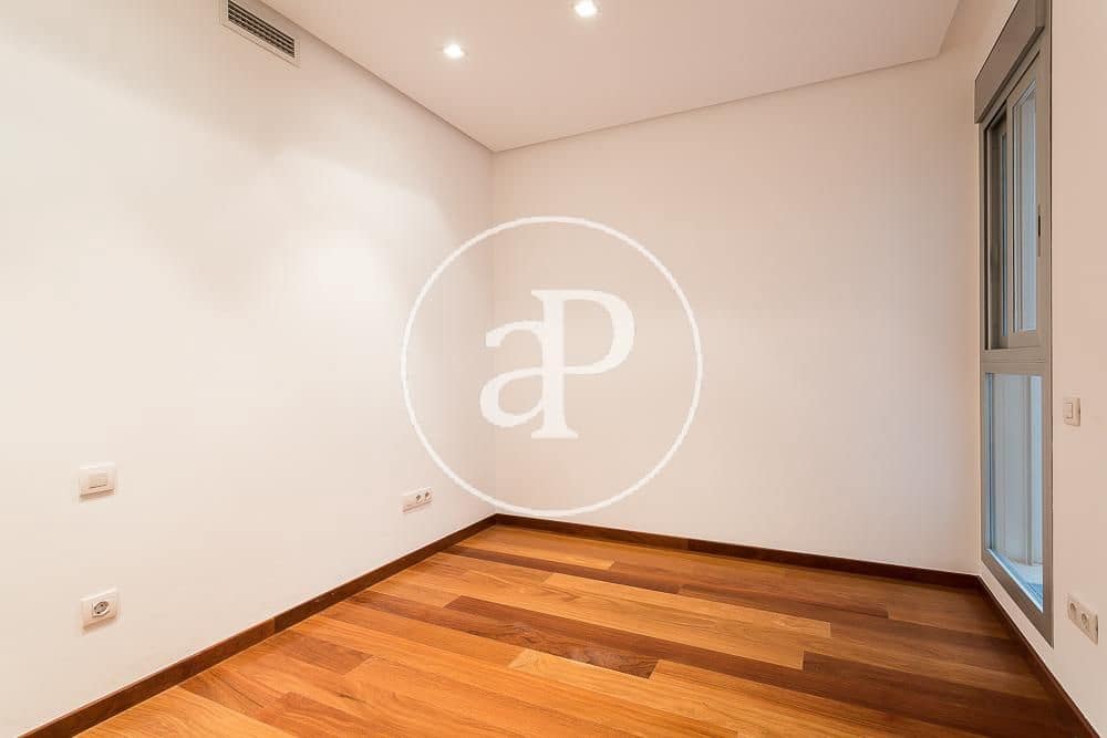 4 soveværelse Lejlighed til salg i Valencia by - € 1.350.000 (Ref: 7668996)