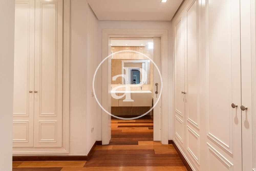 4 soveværelse Lejlighed til salg i Valencia by - € 1.350.000 (Ref: 7668996)