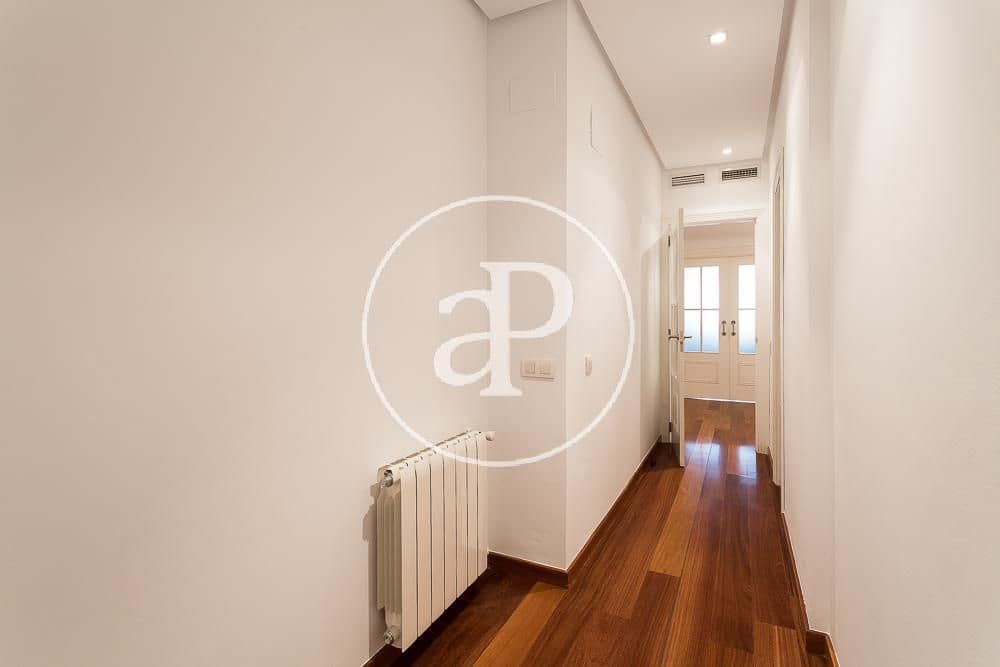 4 soveværelse Lejlighed til salg i Valencia by - € 1.350.000 (Ref: 7668996)