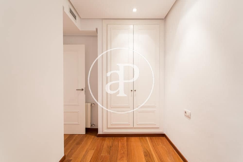 4 soveværelse Lejlighed til salg i Valencia by - € 1.350.000 (Ref: 7668996)