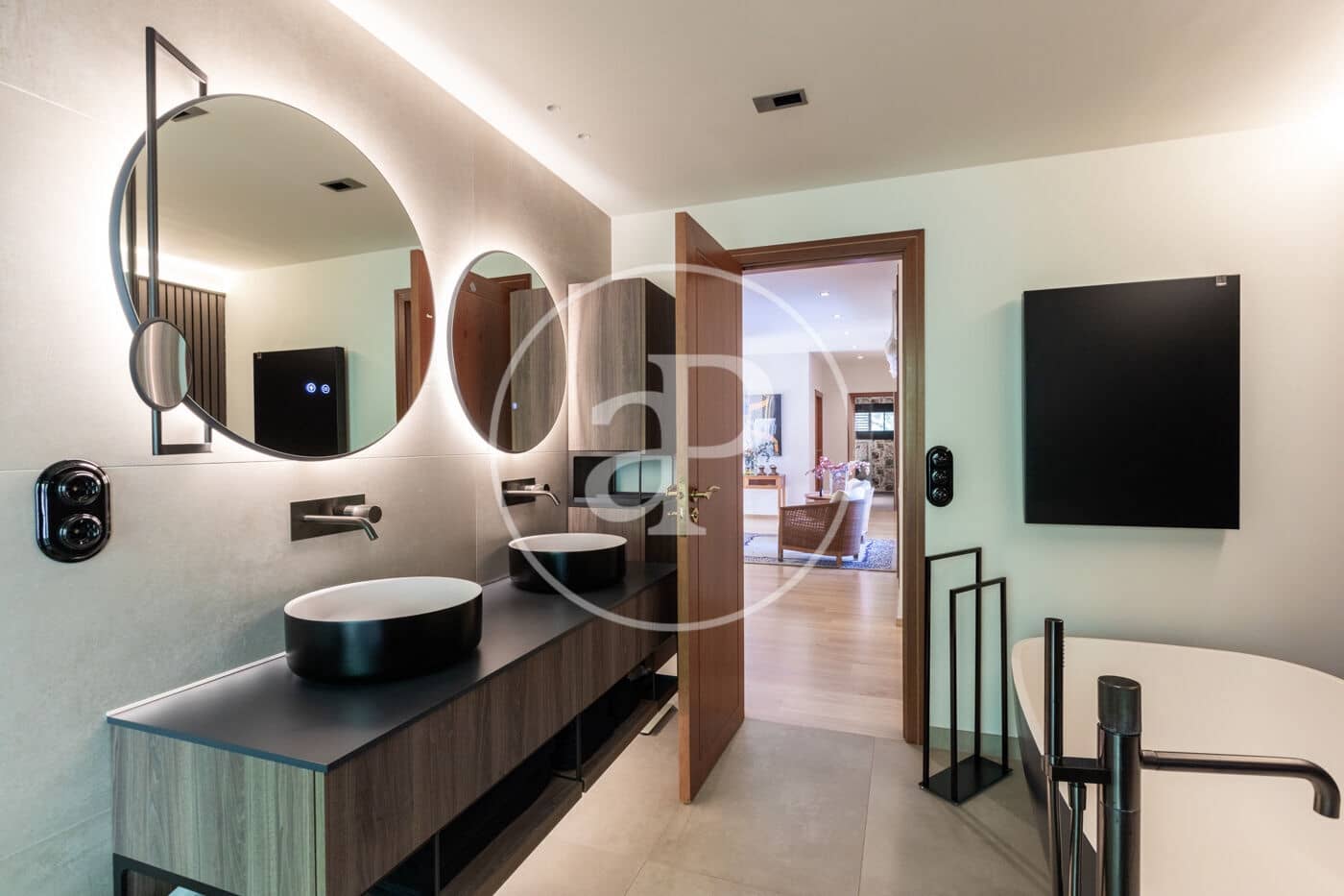 6 chambre Villa/Maison à vendre à Chiva avec piscine - 1 390 000 € (Ref: 7998950)