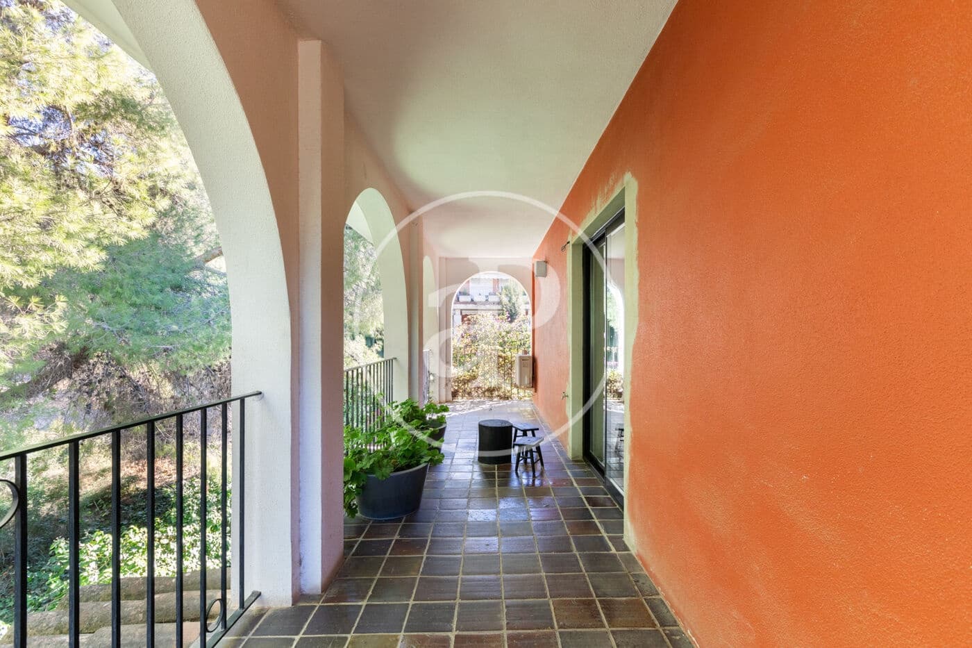 6 chambre Villa/Maison à vendre à Chiva avec piscine - 1 390 000 € (Ref: 7998950)