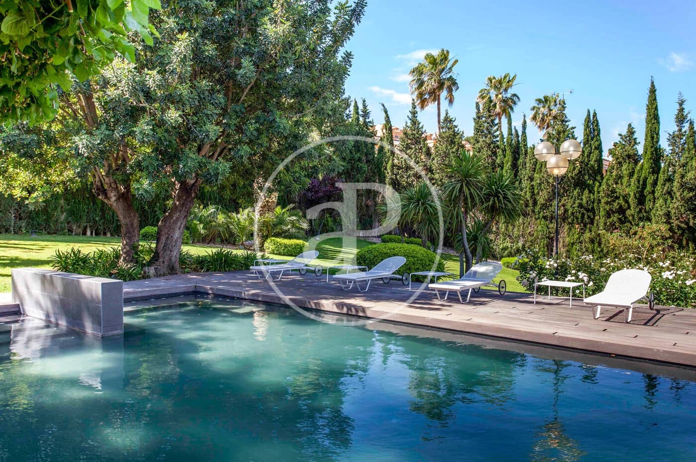 6 chambre Villa/Maison à vendre à Chiva avec piscine - 1 390 000 € (Ref: 7998950)