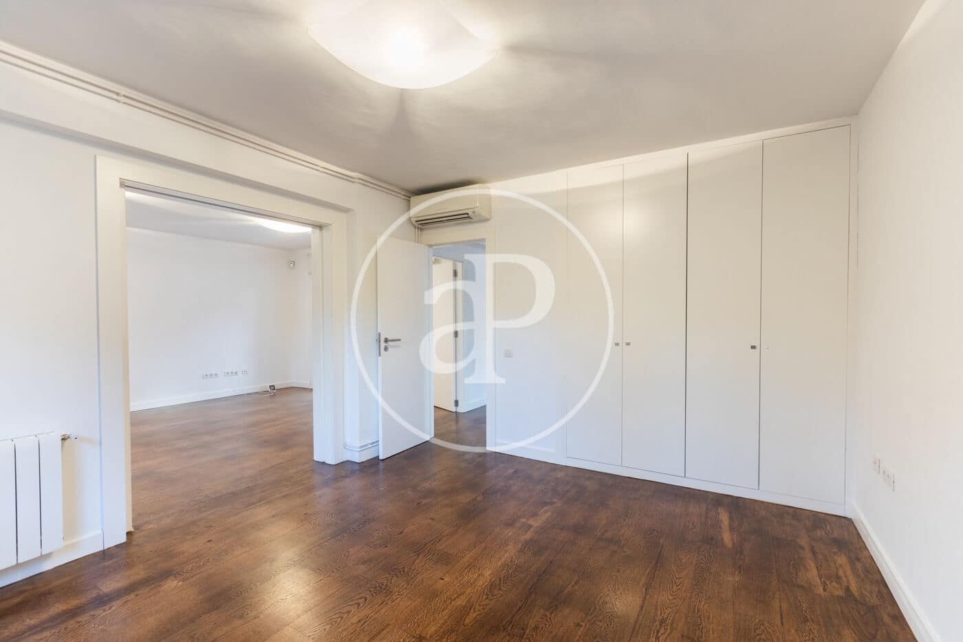 5 soveværelse Villa til salg i Chiva med swimmingpool - € 950.000 (Ref: 8039753)