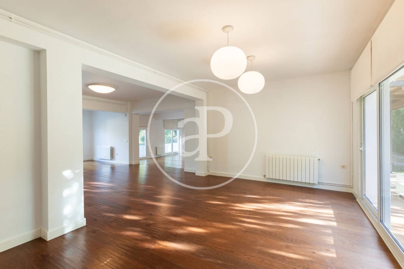 5 soveværelse Villa til salg i Chiva med swimmingpool - € 950.000 (Ref: 8039753)