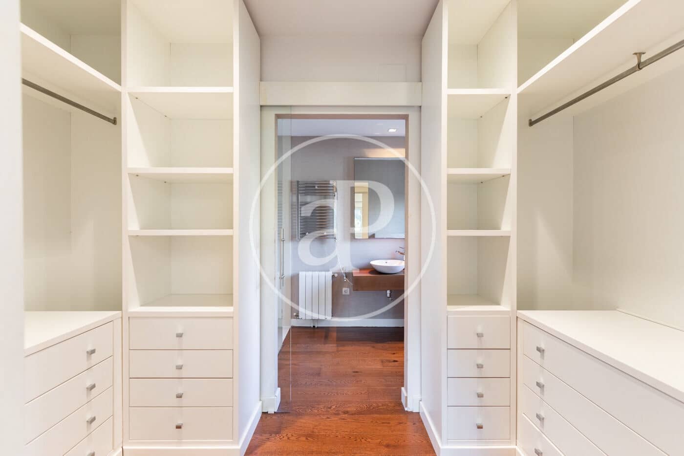 5 soveværelse Villa til salg i Chiva med swimmingpool - € 950.000 (Ref: 8039753)