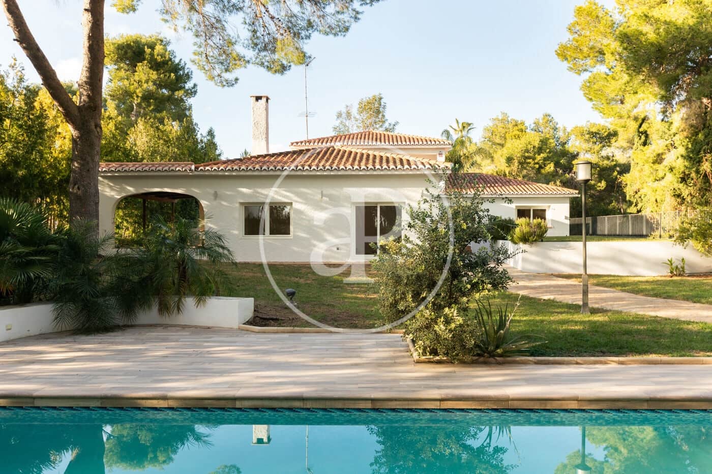 5 soveværelse Villa til salg i Chiva med swimmingpool - € 950.000 (Ref: 8039753)