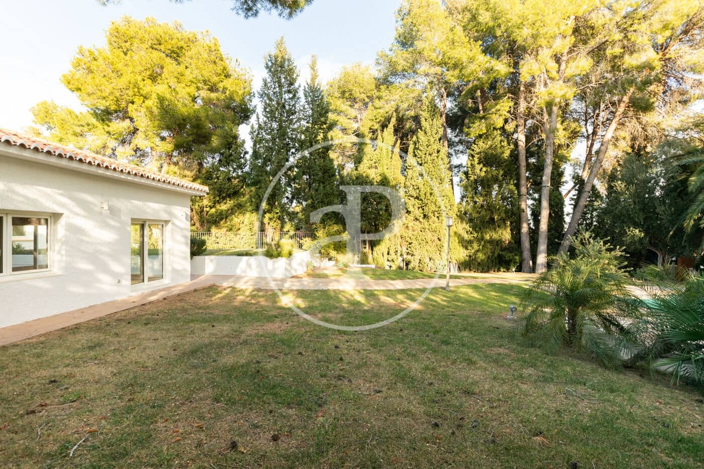 5 soveværelse Villa til salg i Chiva med swimmingpool - € 950.000 (Ref: 8039753)