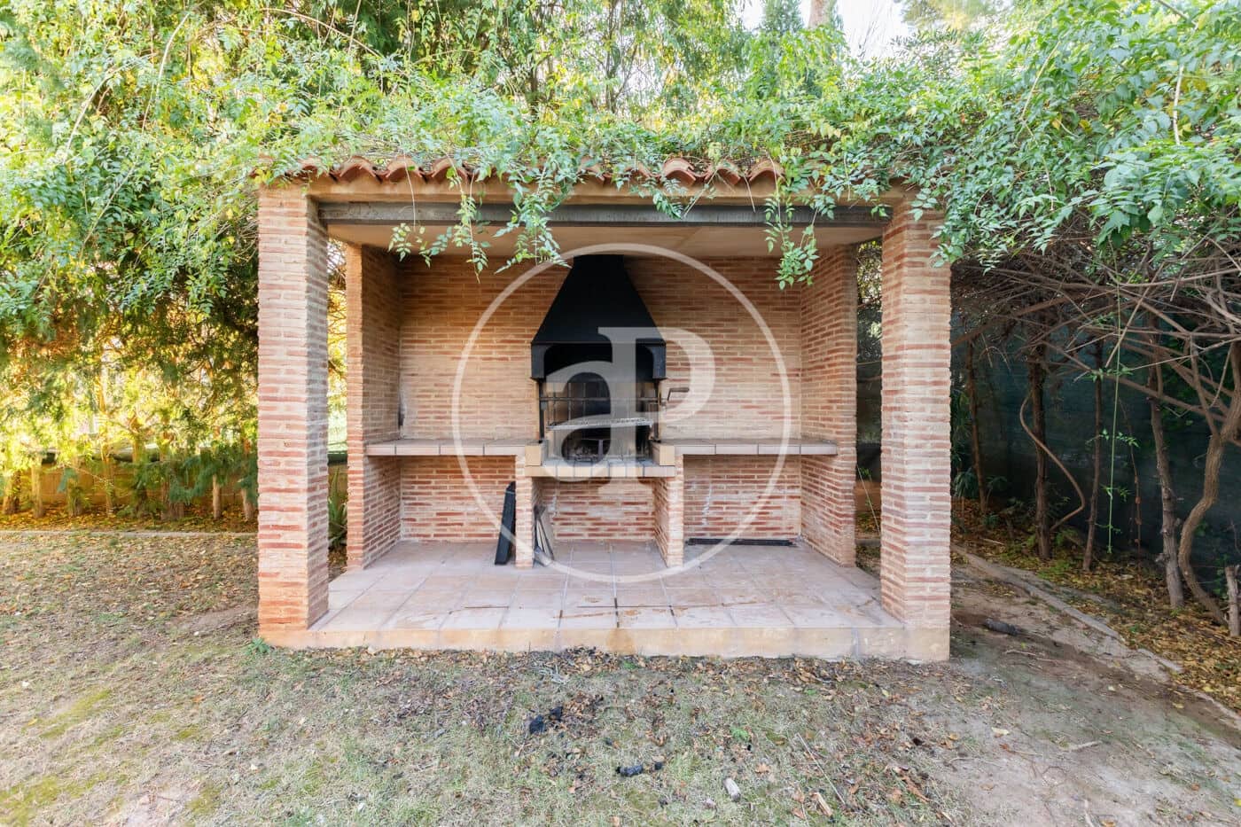 5 soveværelse Villa til salg i Chiva med swimmingpool - € 950.000 (Ref: 8039753)