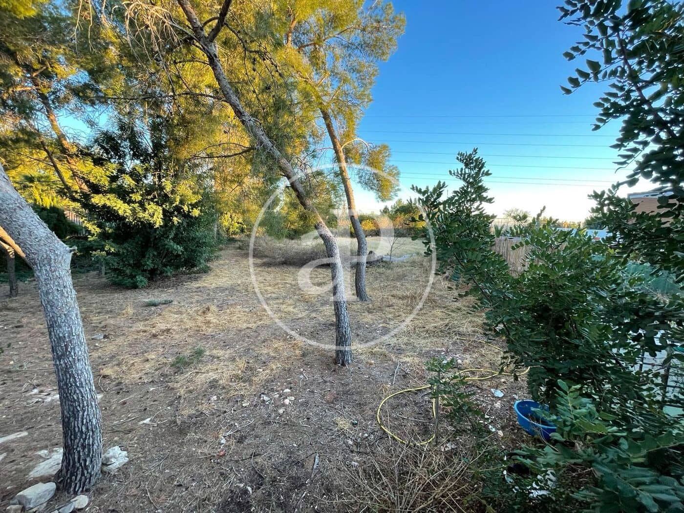 Grunde uden byggetilladelser til salg i Torrent - € 385.000 (Ref: 8048505)