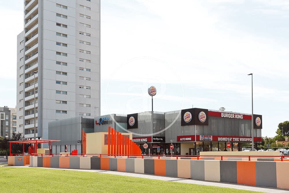 Grunde uden byggetilladelser til salg i Torrent - € 385.000 (Ref: 8048505)