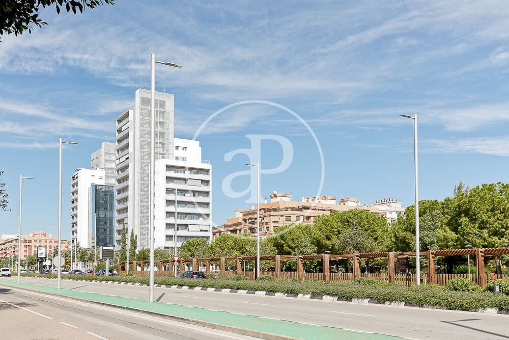 Grunde uden byggetilladelser til salg i Torrent - € 385.000 (Ref: 8048505)