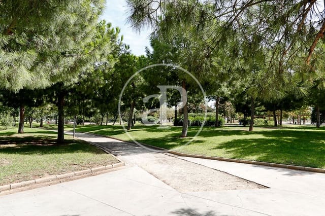 Undeveloped Land for sale in El Vedat de Torrente, Torrent - € 385,000 (Ref: 8048505)