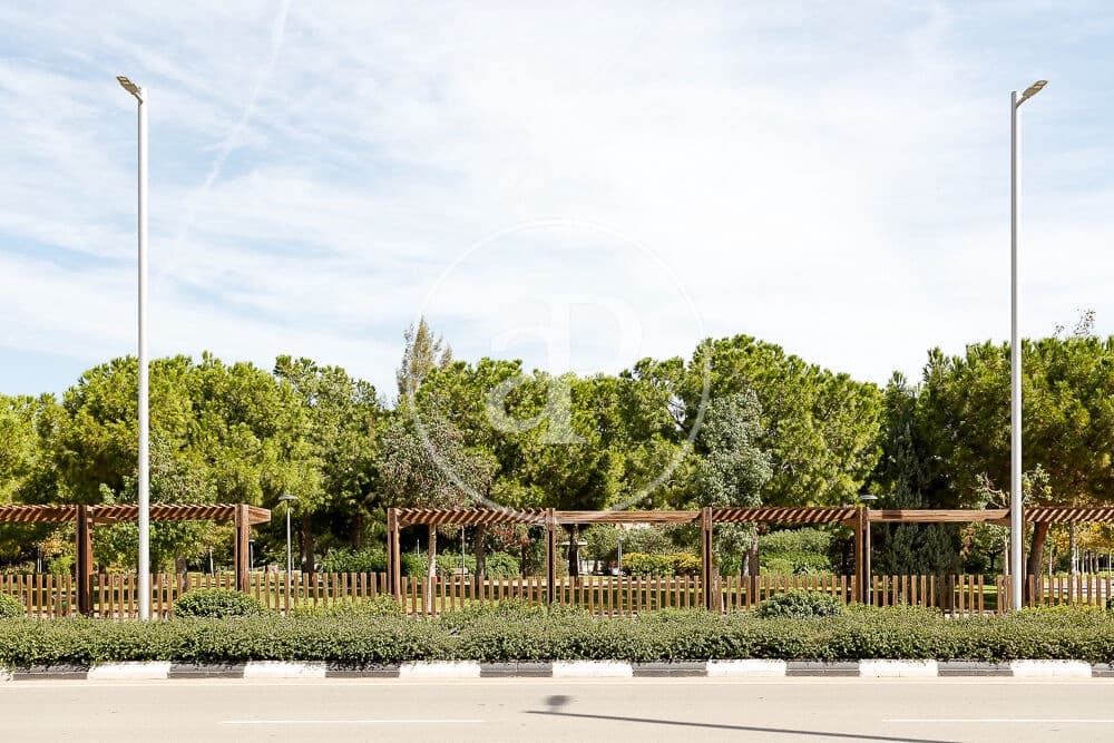 Terre non Aménagée à vendre à Torrent - 500 000 € (Ref: 8050816)