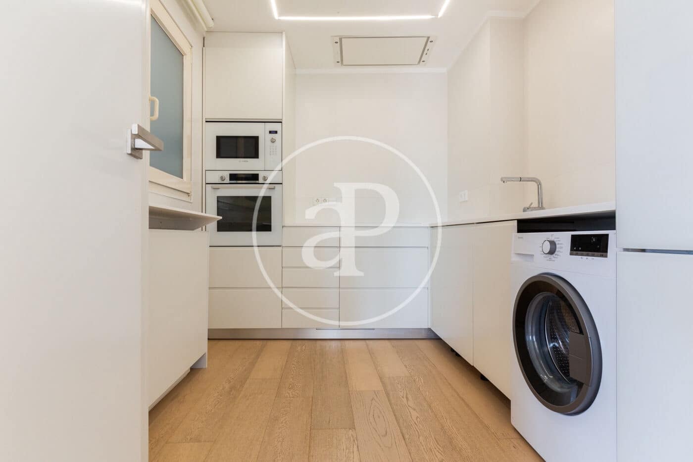 2 soveværelse Lejlighed til salg i Valencia by - € 750.000 (Ref: 8113956)