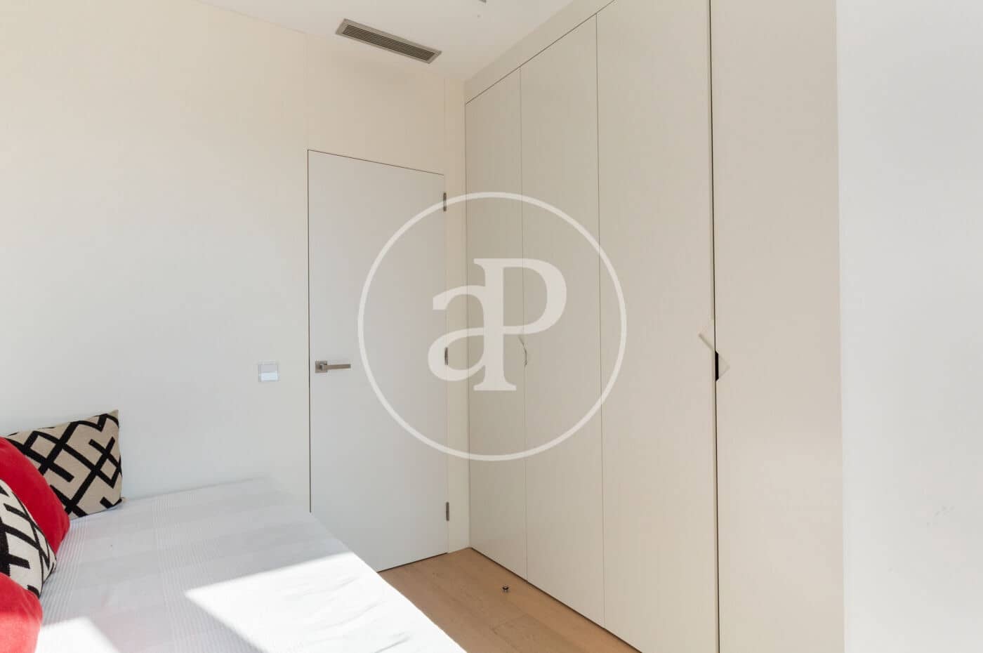 2 soveværelse Lejlighed til salg i Valencia by - € 750.000 (Ref: 8113956)