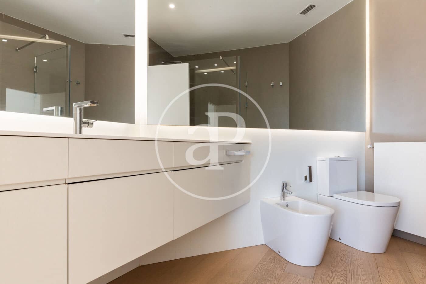 2 soveværelse Lejlighed til salg i Valencia by - € 750.000 (Ref: 8113956)