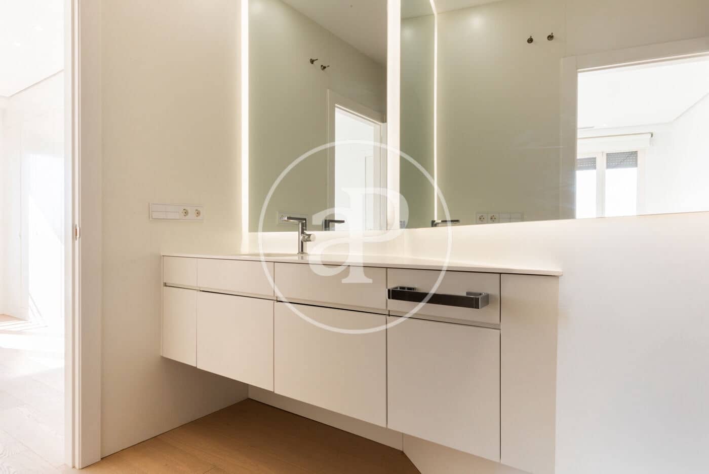 2 soveværelse Lejlighed til salg i Valencia by - € 750.000 (Ref: 8113956)