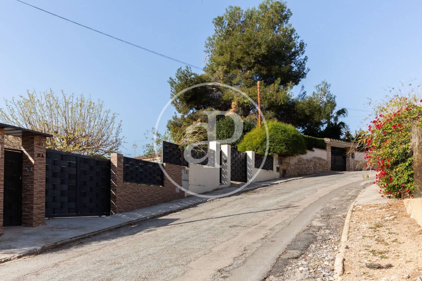 Grunde uden byggetilladelser til salg i Calicanto - € 85.000 (Ref: 8165535)