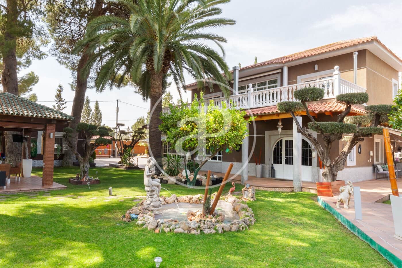 4 chambre Villa/Maison à vendre à Elda avec piscine - 900 000 € (Ref: 8168564)