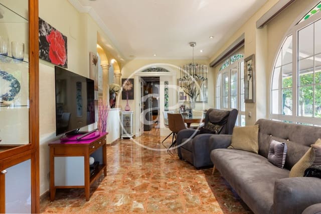 4 makuuhuone Huvila myytävänä paikassa Elda mukana uima-altaan - 900 000 € (Ref: 8168564)