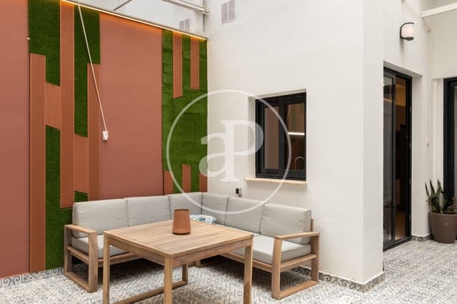 3 bedroom Apartment for sale in Arrancapins, Valencia city - € 670,000 (Ref: 8211020)