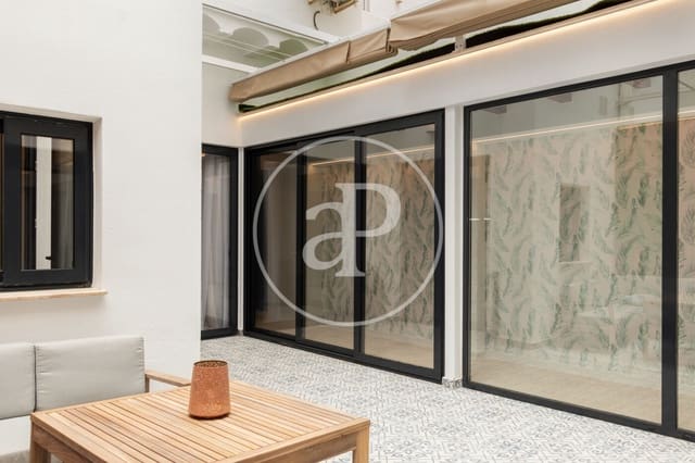 3 bedroom Apartment for sale in Arrancapins, Valencia city - € 670,000 (Ref: 8211020)