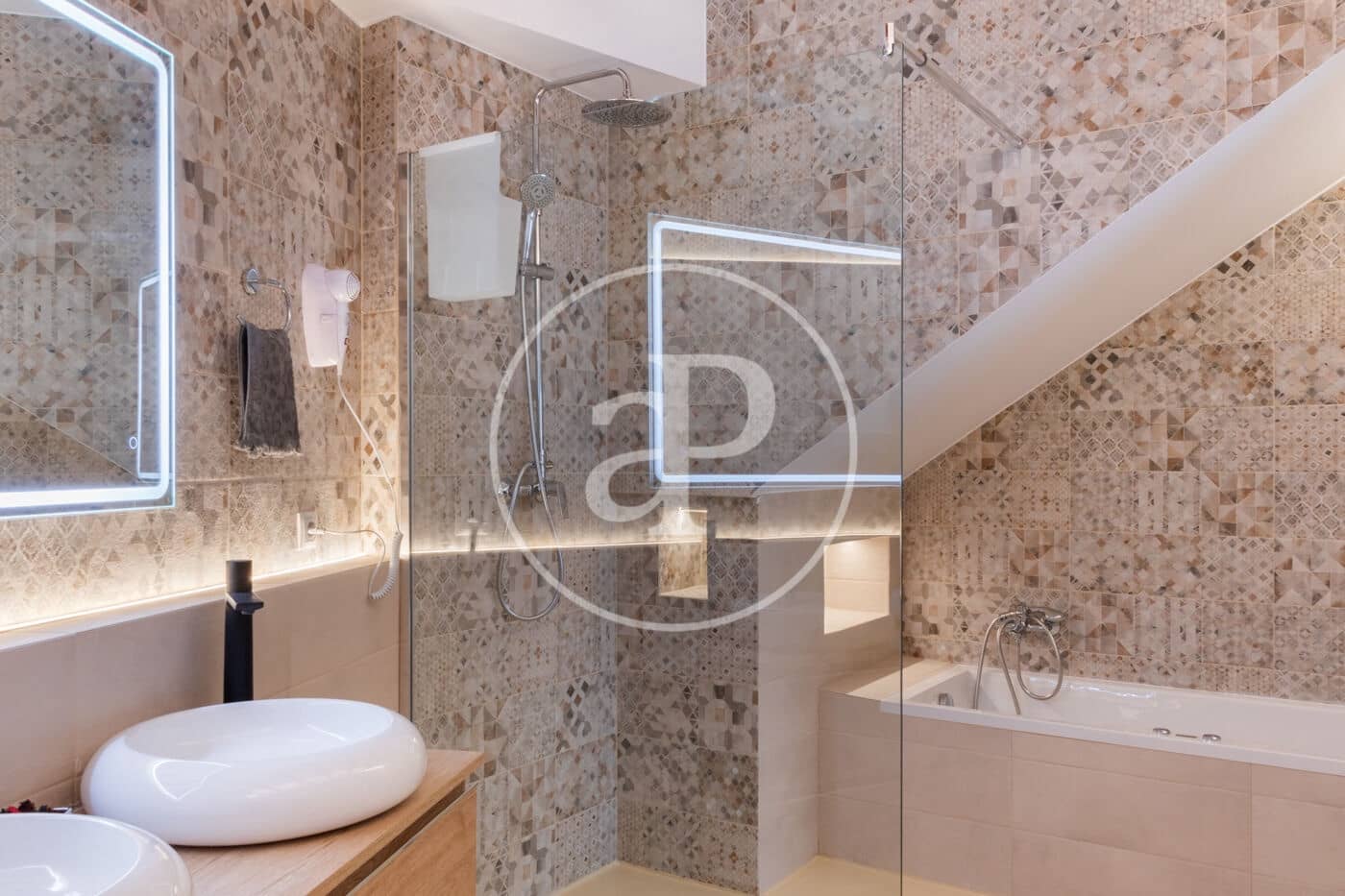 3 soveværelse Villa til salg i Valencia by - € 690.000 (Ref: 8211021)