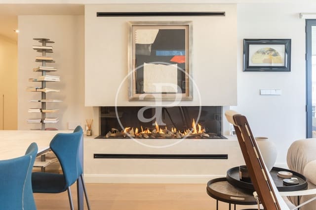 3 soveværelse Lejlighed til salg i Exposicio, Valencia by - € 1.200.000 (Ref: 8292573)