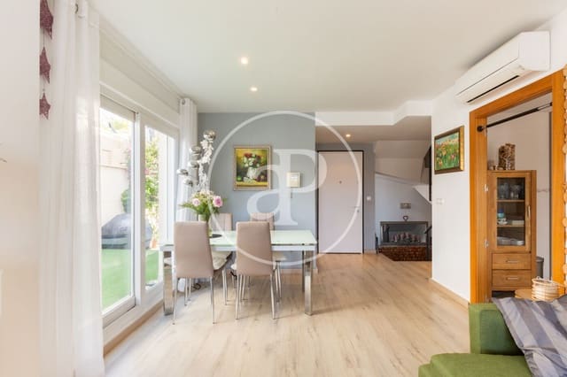 4 makuuhuone Huvila myytävänä paikassa Albir, Alfaz del Pi / L'Alfàs del Pi mukana uima-altaan - 460 000 € (Ref: 8307516)