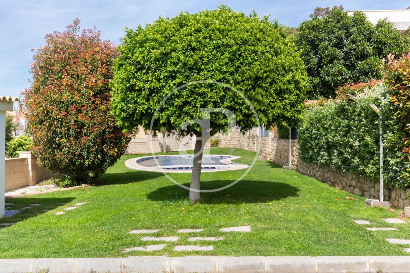 4 bedroom Villa for sale in Albir with pool - € 460,000 (Ref: 8307516)