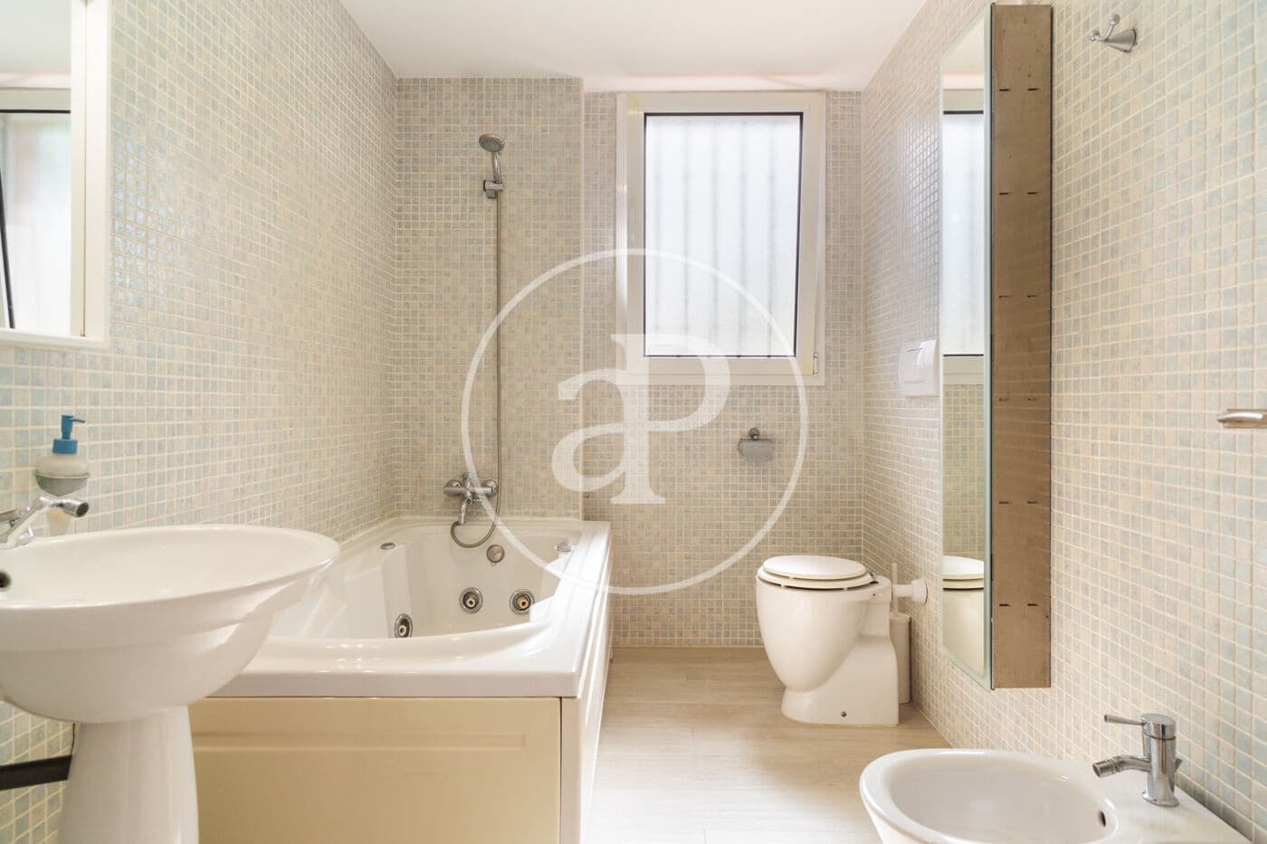 5 slaapkamer Villa te koop in Riba-roja de Turia met zwembad - € 950.000 (Ref: 8307872)