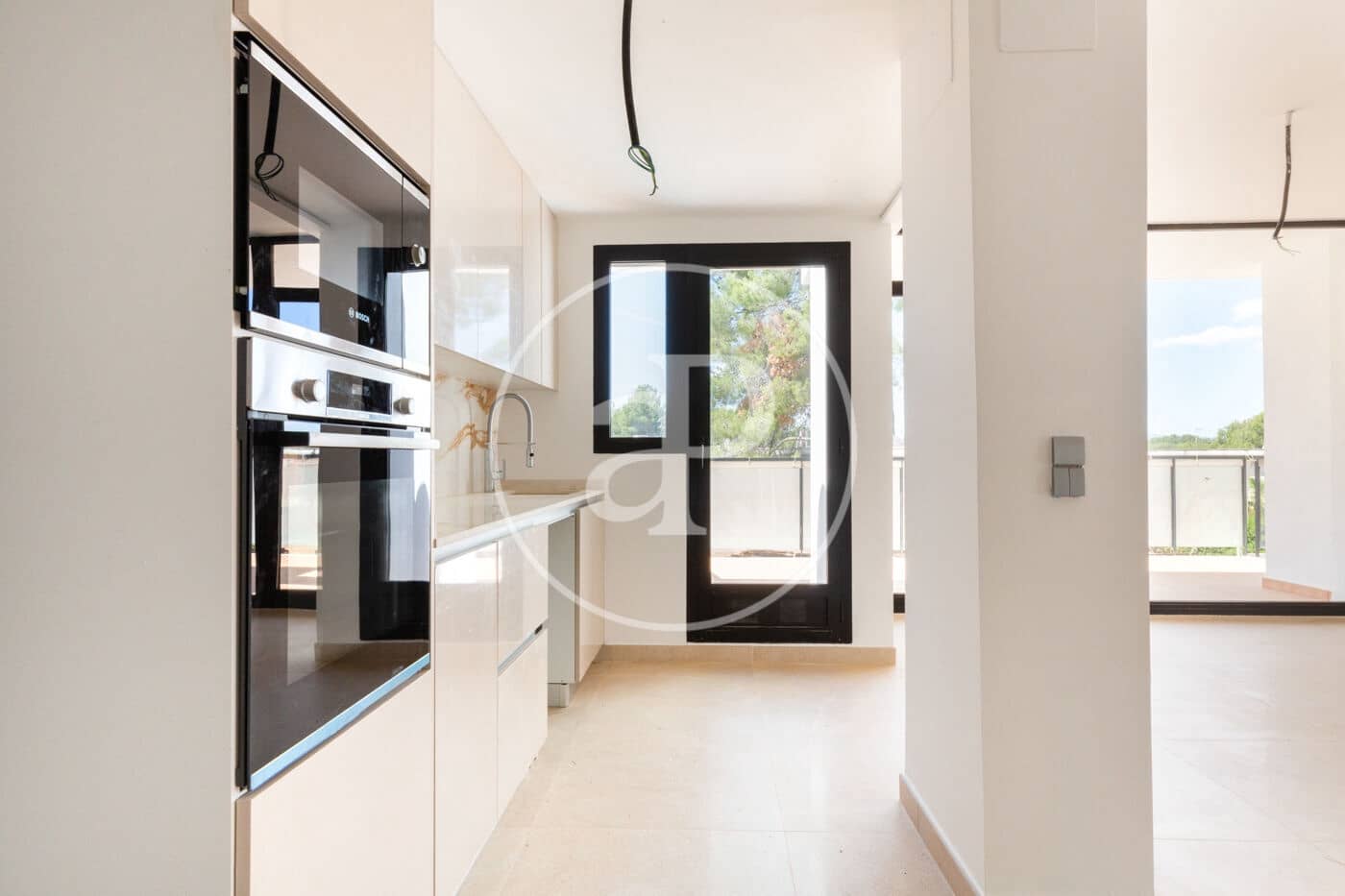 4 sypialnia Willa na sprzedaż w Chiva z basenem - 384 000 € (Ref: 8315437)