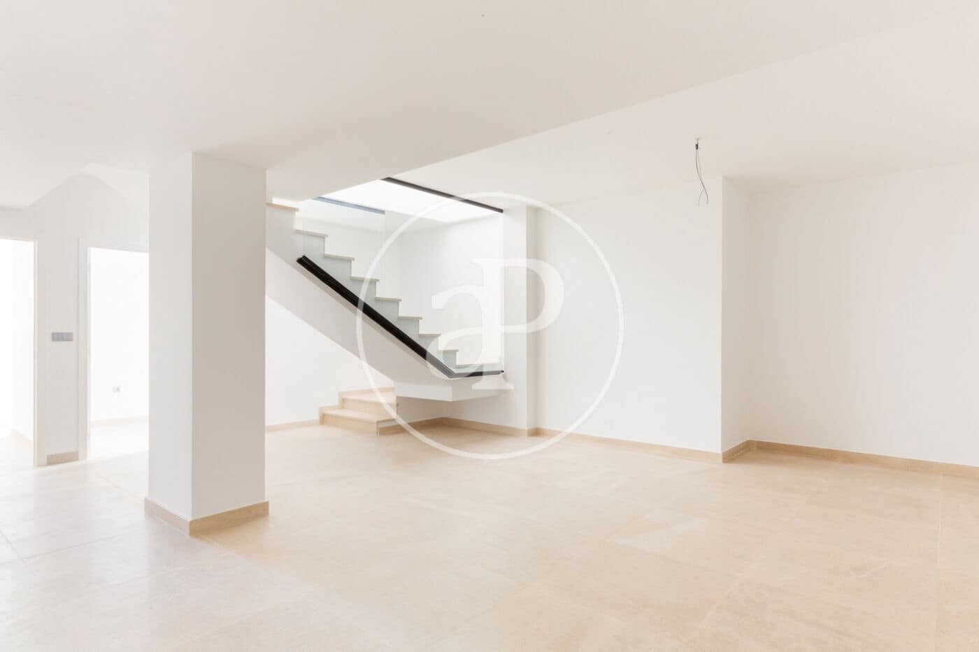 4 sypialnia Willa na sprzedaż w Chiva z basenem - 384 000 € (Ref: 8315437)