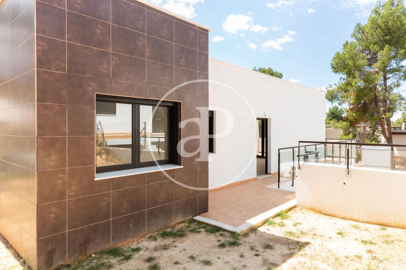 4 sypialnia Willa na sprzedaż w Chiva z basenem - 384 000 € (Ref: 8315437)