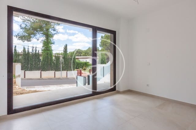 4 soverom Villa til salgs i Chiva med svømmebasseng - € 394 000 (Ref: 8315437)