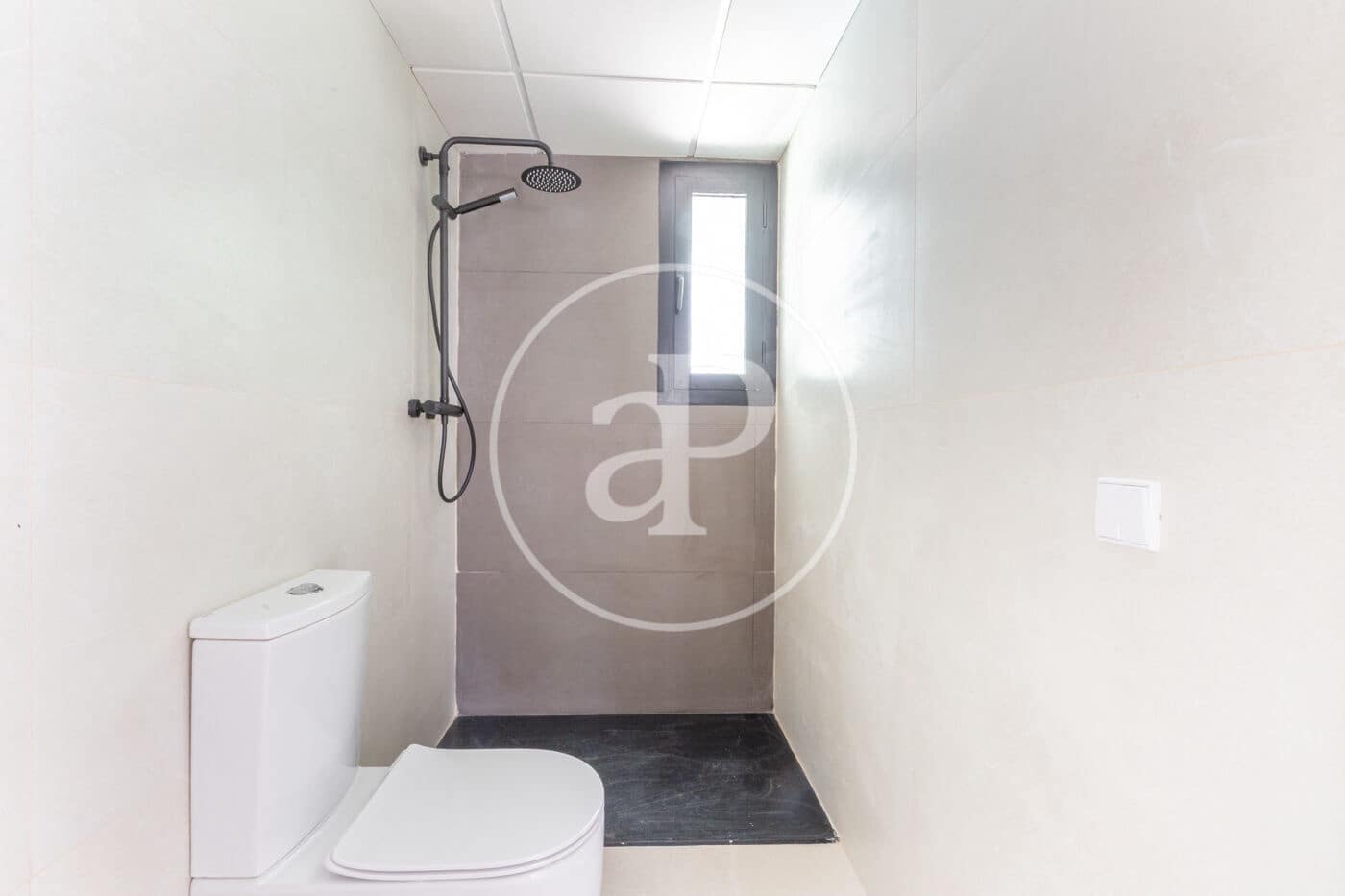 4 quarto Moradia para venda em Chiva com piscina - 394 000 € (Ref: 8315437)