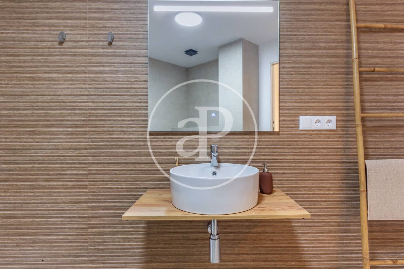 1 sypialnia Apartament na sprzedaż w Miasto Walencja - 210 000 € (Ref: 8337244)