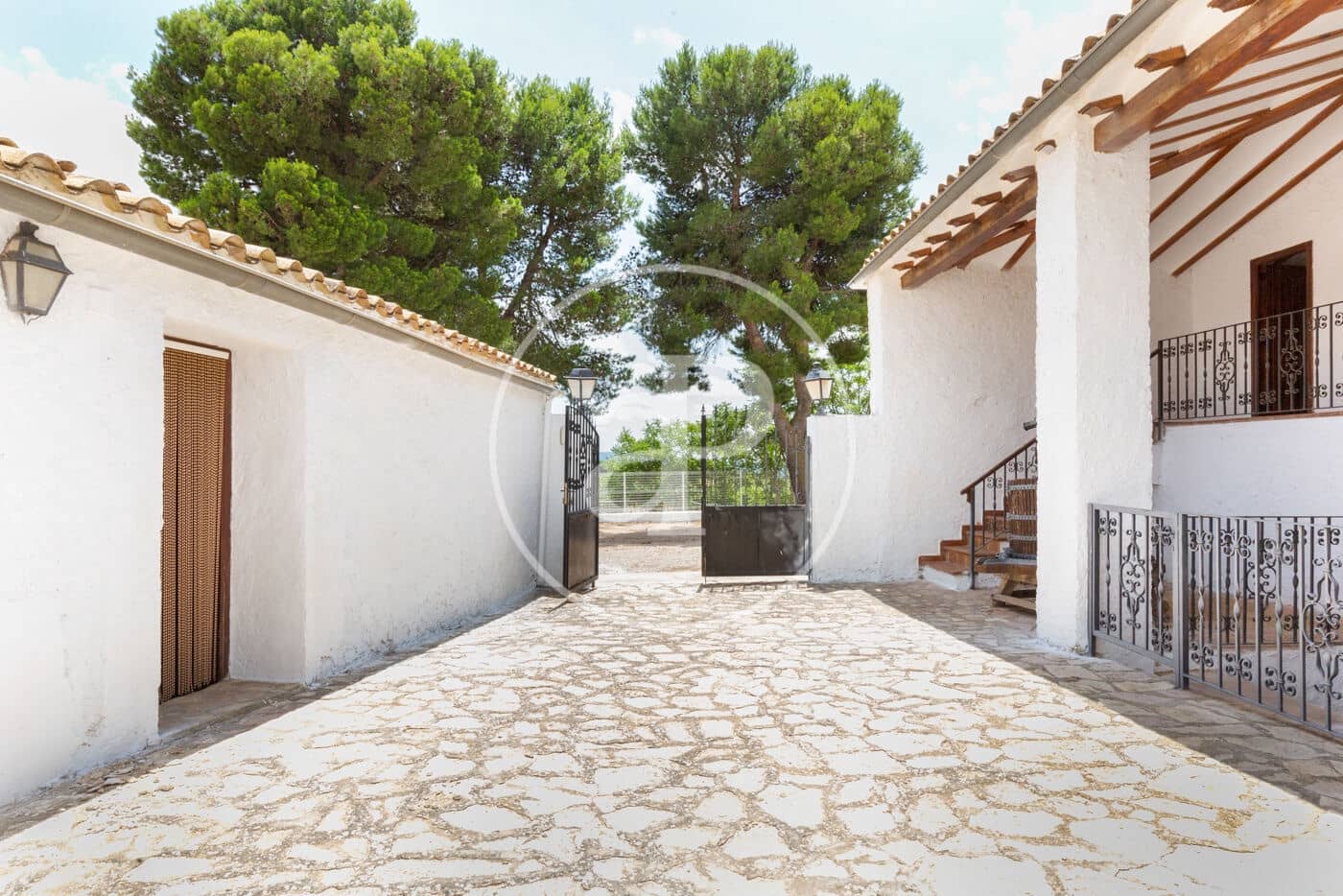 5 soveværelse Finca/Landehus til salg i Utiel med swimmingpool - € 1.350.000 (Ref: 8441181)