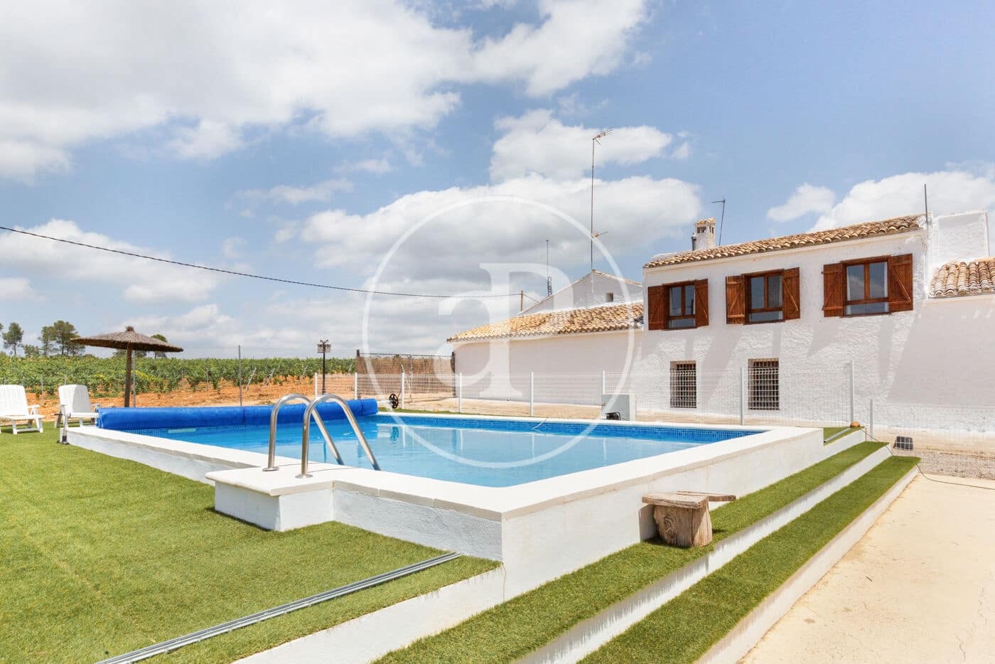 5 soveværelse Finca/Landehus til salg i Utiel med swimmingpool - € 1.350.000 (Ref: 8441181)