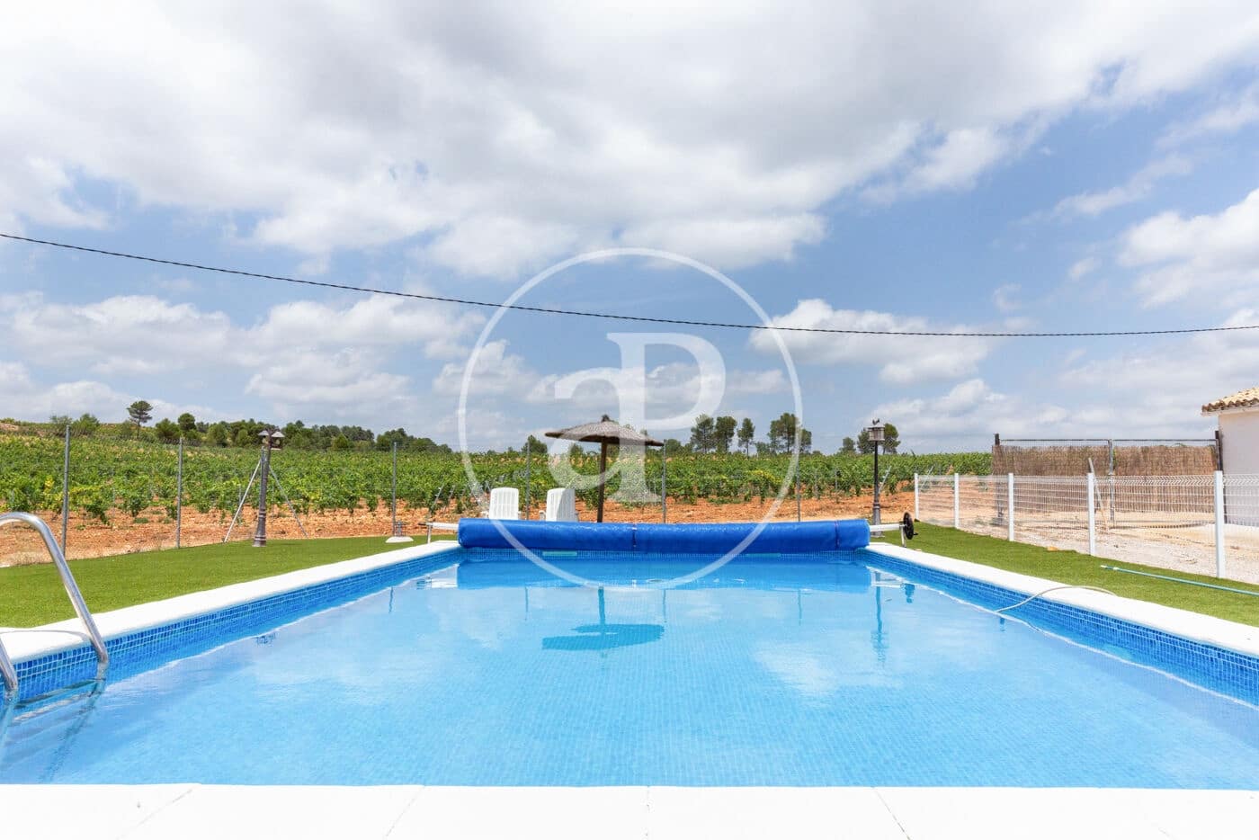 5 soveværelse Finca/Landehus til salg i Utiel med swimmingpool - € 1.350.000 (Ref: 8441181)