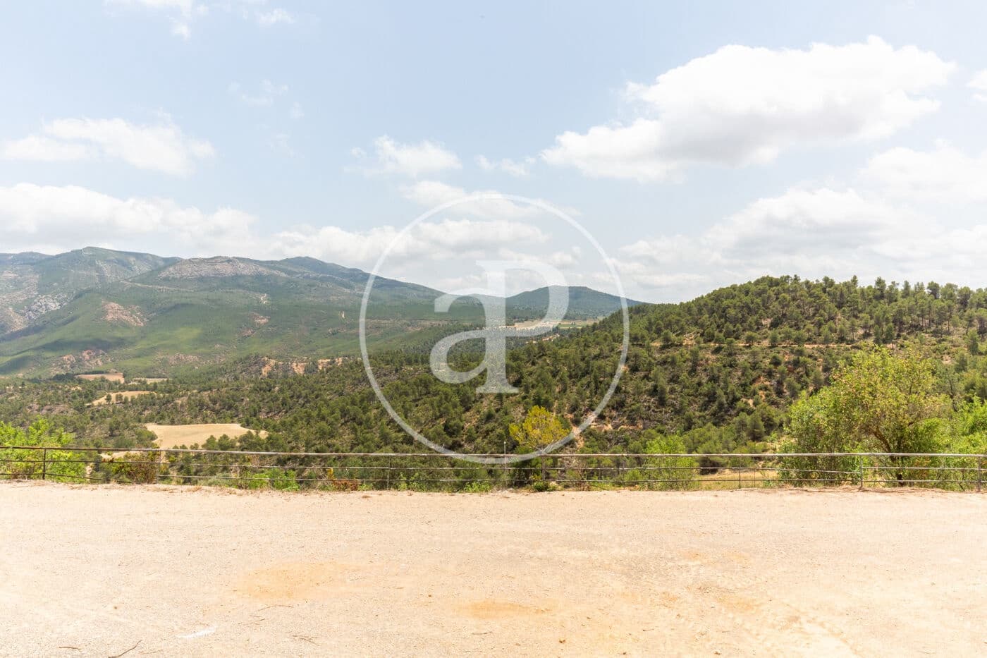 5 soveværelse Finca/Landehus til salg i Utiel med swimmingpool - € 1.350.000 (Ref: 8441181)